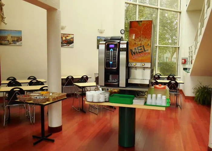 Good Night 2* Arques (Pas-de-Calais)