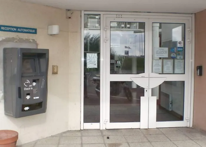 Good Night Hotel Arques (Pas-de-Calais)